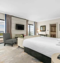 Level 5 Seaview Room